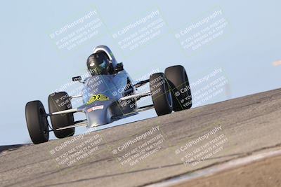 media/Oct-26-2025-CalClub SCCA (Sun) [[8ce1e69566]]/Group 6/Grapevine/